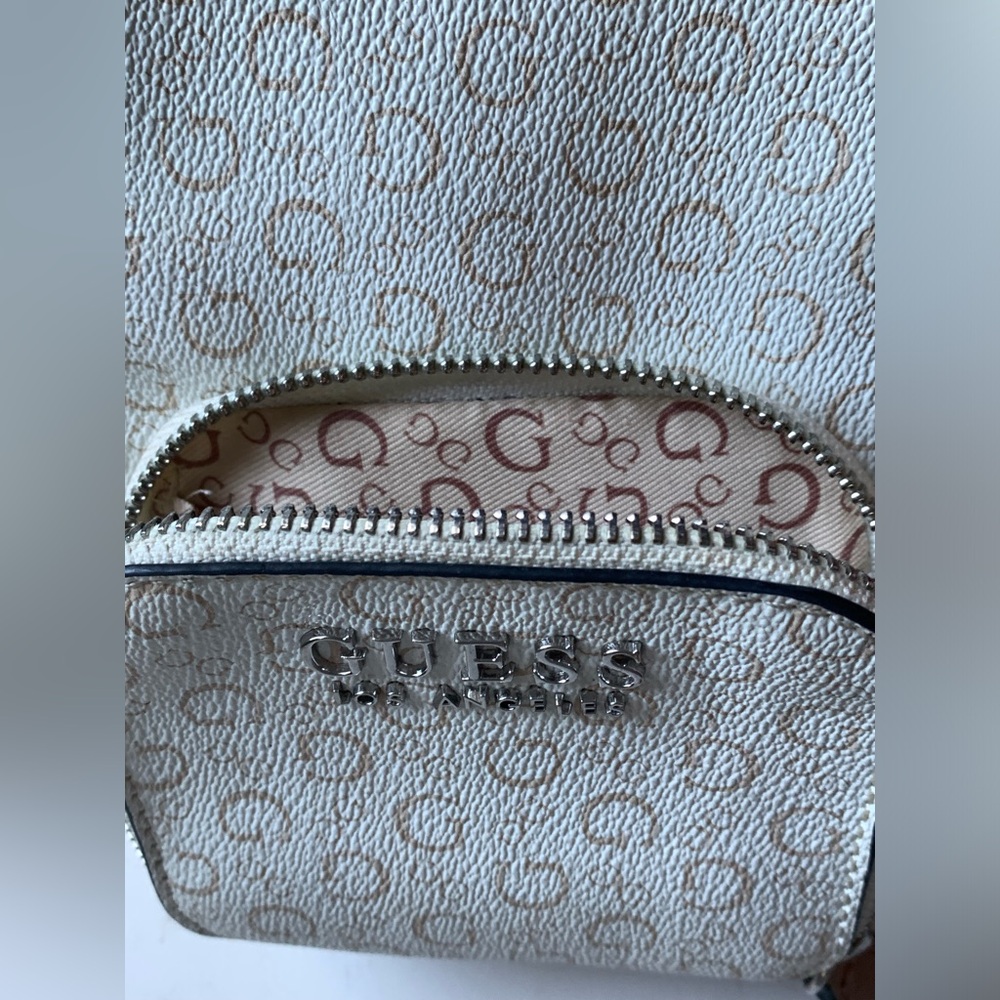 GUESS Los Angeles Women's Cream/Tan Crossbody Bag Handbag Purse - Picture 9 of 10